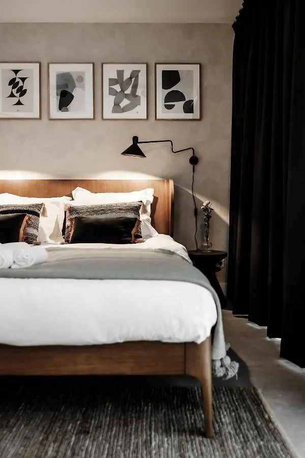 The Palamedes - Boutique Style Bed & Coffee location